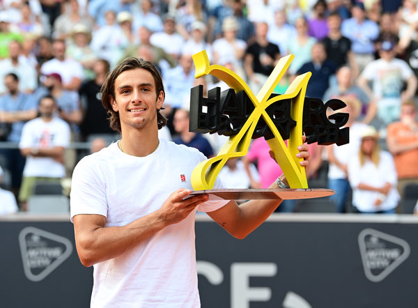 于对比赛节 于对比赛节